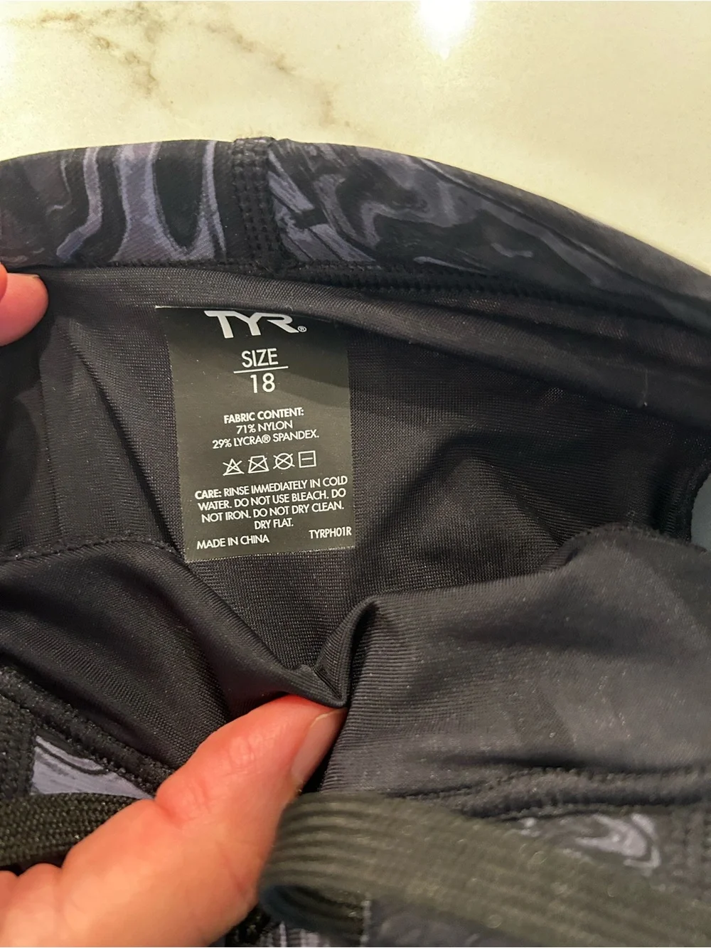 TYR Mens Tresher Jammer Tech Suit Black Marble 18 NWOT